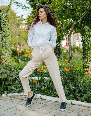 Женские укороченные брюки