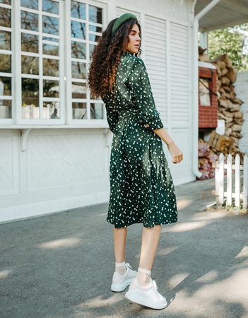 Платье миди на пуговицах