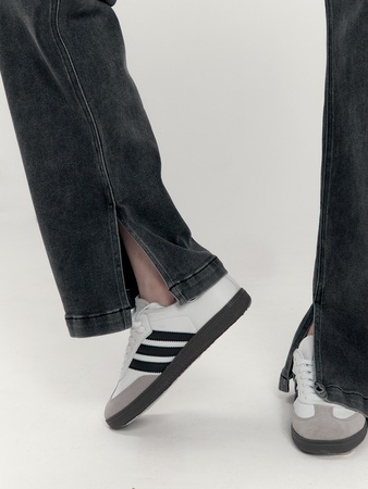 Джинсы женские с разрезом