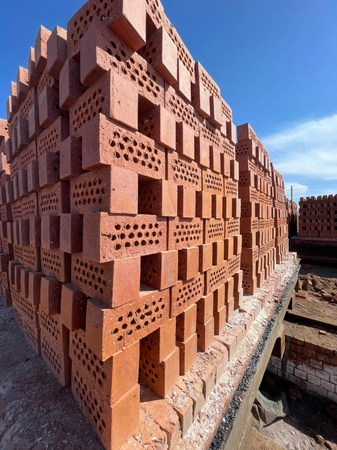 Кирпич Керамический Забутовочный. Облицованый Кирпич. Поддоны на Экспорт.