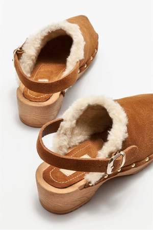 Босоножки женские