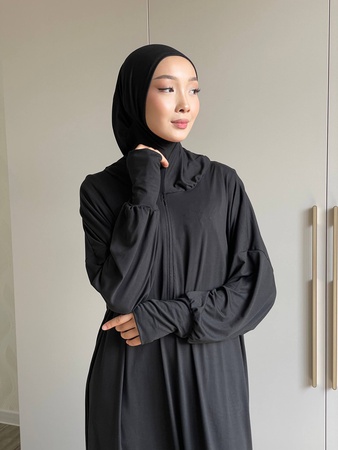 Платье с пришитой балаклавой