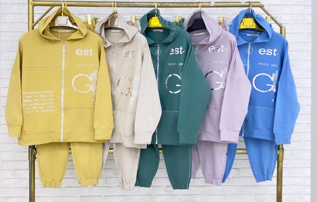 Kadın takım elbise "SATRANÇ"