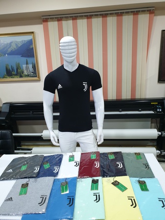 T-Shirts für Herren im Sortiment