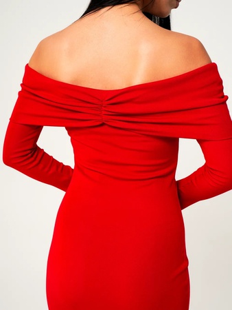 Örme omuzları açık elbise