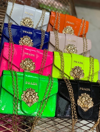 Prada - kadın çantaları