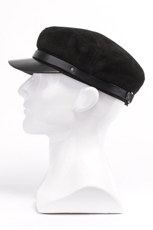 Кепка из замши 65111