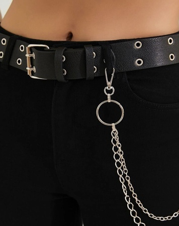Женский ремень из искусственной кожи с люверсами и цепочкой