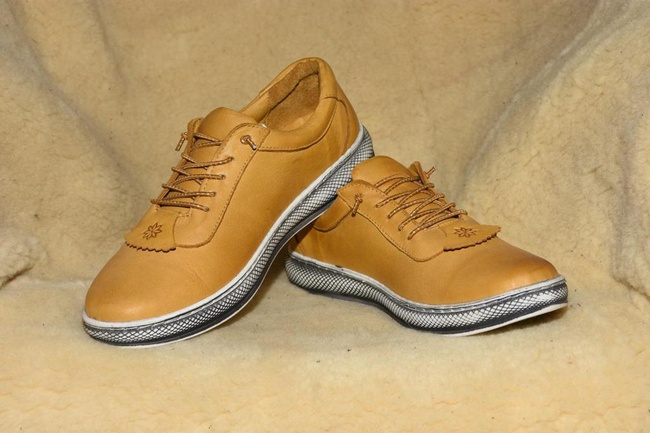 Кроссовки и кеды