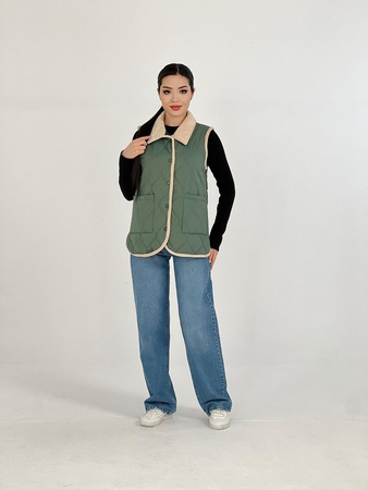 Женская жилетка