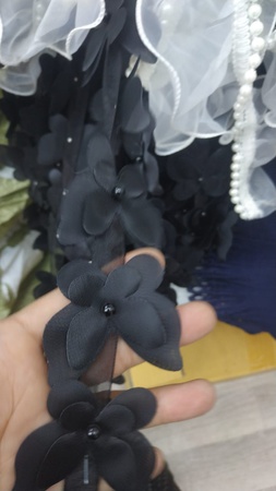 collars in a wide range