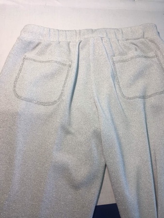 Женский спортивный костюм