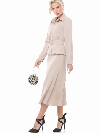 Офисный летний костюм с юбкой