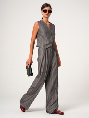 Костюм брючный с жилеткой