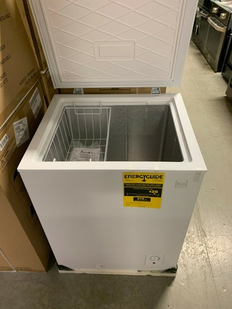 новый Аванти 5.0 Cu. футов Компактный морозильный ларь со сливом для разморозки CF500M0W