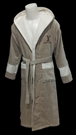 Бархатные халаты с двойным капюшоном