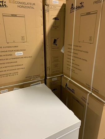 новый Аванти 5.0 Cu. футов Компактный морозильный ларь со сливом для разморозки CF500M0W