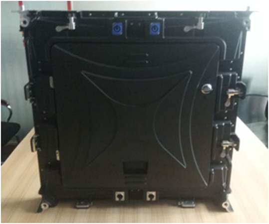 P1 den p31e kadar ışık yayan diyot (LED) ekranları