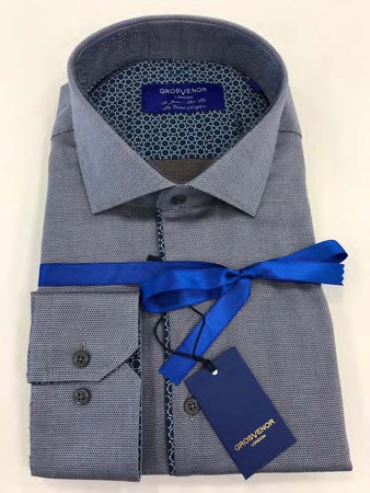 Erkeklerin gömlekleri