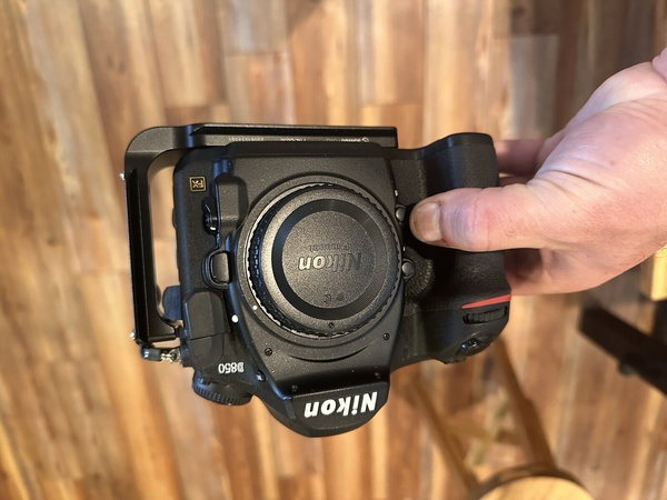 Оптовый поставщик оригинальной цифровой камеры Nikon D850 45,7 МП