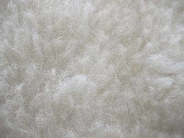 Меховая накидка в авто