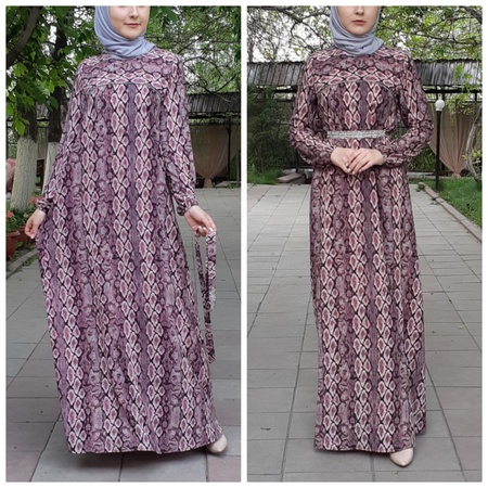 Платье трапеция, украшенная камнями и стразами по поясу