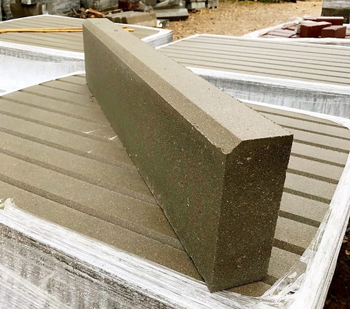 Blok, bordür, kaldırım taşı üretimi için en yeni nesil SUMAB R 400 vibropres