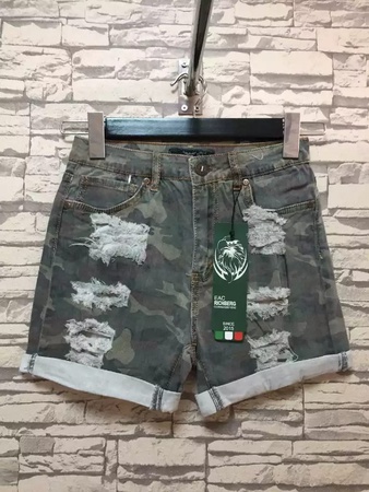 Siparişe göre dikilmiş giysiler