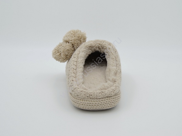 Тапочки с плюшевыми помпонами L-304