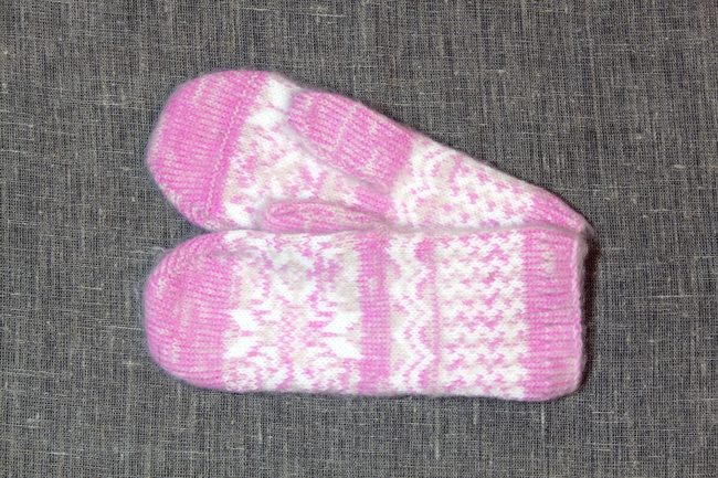 Kadınlar için yün eldivenler