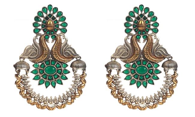 АНТИЧНАЯ ОТДЕЛКА ИЗ ОКИСЛЕННОГО СЕРЕБРА С ДВУСТОРОННИМ ОТТЕНОМ И ИЗУМРУДНЫМИ КАМНЯМИ