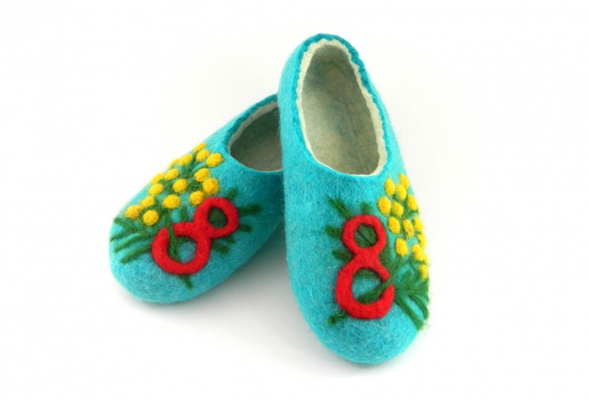 Войлочные тапочки «8 марта»