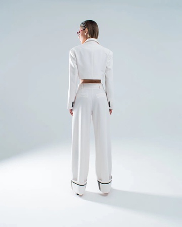 Жакет укороченный и брюки