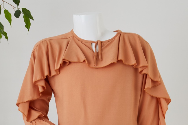 Uzun Kol Bluz / Düğmeli Pantolon