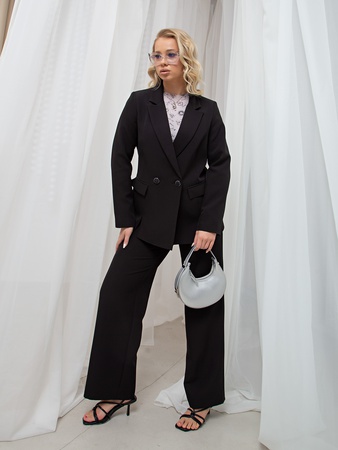 Костюм женский