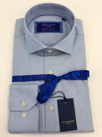 Erkeklerin gömlekleri