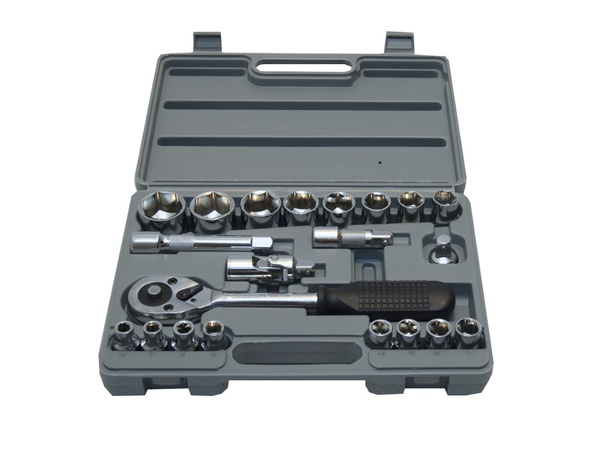 Наборы инструментов в ассортименте