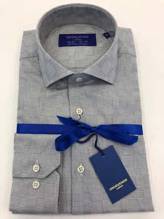 Erkeklerin gömlekleri