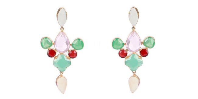 РАЗНОЦВЕТНЫЕ ИЗОБРАЖЕНИЯ ДРАГОЦЕННЫХ КАМНЕЙ ПРИДАЮТ УНИКАЛЬНЫЙ ОБРАЗ СЕРЬЕГ