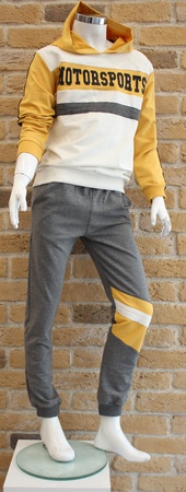 KAPŞONLU  EŞOFMAN TAKIM