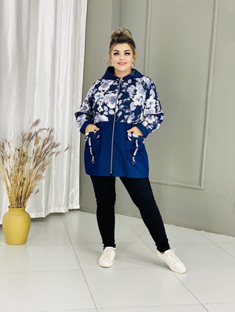 Women's windbreaker from denim cotton fabric