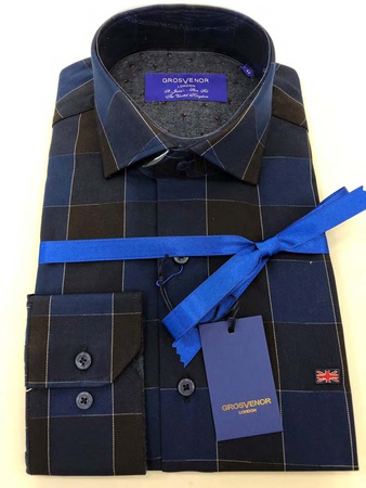 Erkeklerin gömlekleri