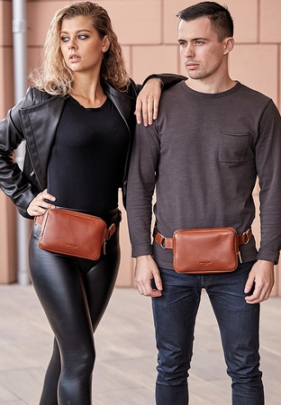 Кожаная поясная сумка Dropbag Mini светло-коричневая