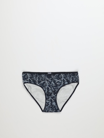 KADIN İÇ GİYİMİ