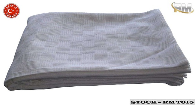 БЕЛЫЙ ПЛЕД / ПОКРЫВАЛО С КВАДРАТНЫМИ УЗОРАМИ