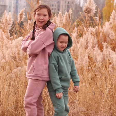 Hoodie with pants. Sizes 3-6 years old and 7-11 years old. 4 pcs in a line.