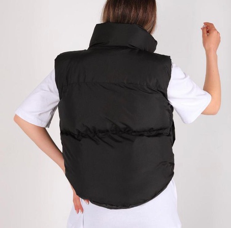 Женский пуховик без рукавов