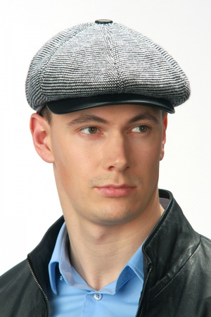 Кепка из трикотажа 04929