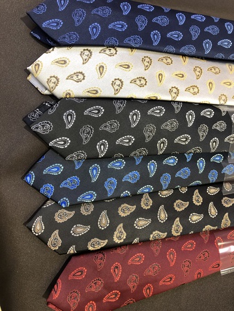 KRAVAT VE AKSESUARLAR