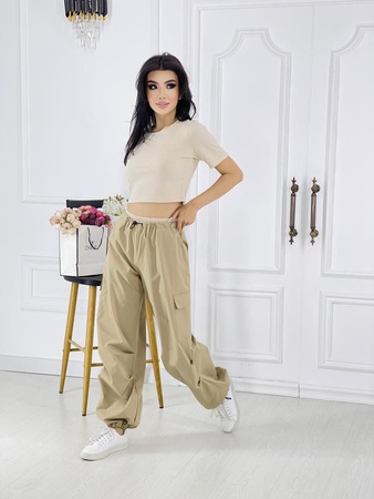 Топик лапша  Штаны карго парашют (не мнётся) Ткань карго  Размер: s,m повтор